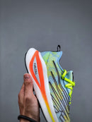 New Balance Fuelcell Supercomp Elite V3 - London